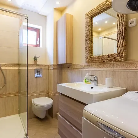 Neda -vantacici Malinska Apartmán *
